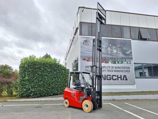 Empilhador de contrapeso 4 rodas Hangcha AE25 - 7