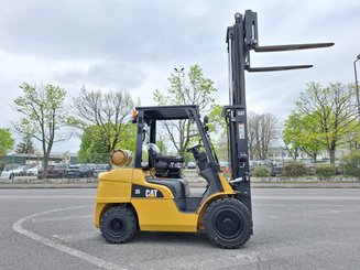 Empilhador de contrapeso 4 rodas Caterpillar GP35 NTD