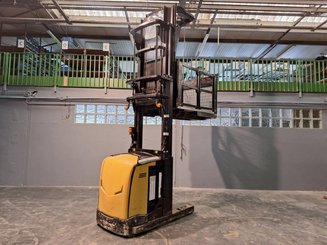 Preparador de encomendas alto nível Caterpillar NOH10N - 11