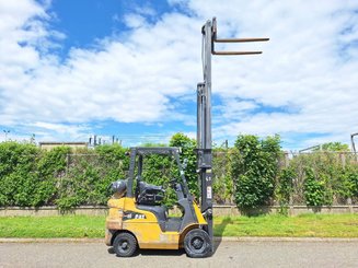 Empilhador de contrapeso 4 rodas Caterpillar GP20CN - 5