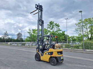 Empilhador de contrapeso 4 rodas Caterpillar GP20NT - 10