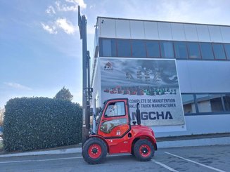Carreta elevadora todo terreno Hangcha TT35-4