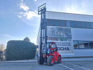 Carreta elevadora todo terreno Hangcha TT35-4