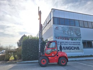 Carreta elevadora todo terreno Hangcha TT35-4