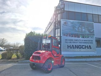 Carreta elevadora todo terreno Hangcha TT35-4
