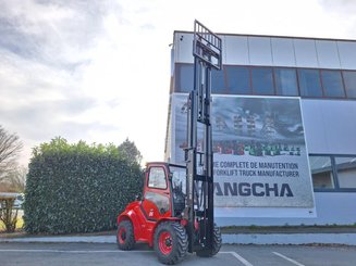 Carreta elevadora todo terreno Hangcha TT35-4