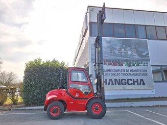 Carreta elevadora todo terreno Hangcha TT35-4