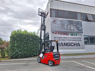 Empilhador de contrapeso 4 rodas Hangcha AE18