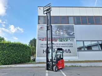 Empilhador de contrapeso 3 rodas Hangcha A3W20