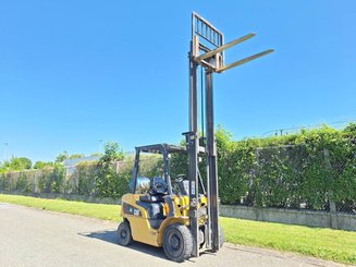 Empilhador de contrapeso 4 rodas Caterpillar GP20NT - 7