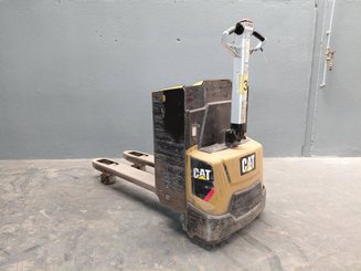 Porta-paletes eléctrico com condutor a pé Caterpillar NPP20N2