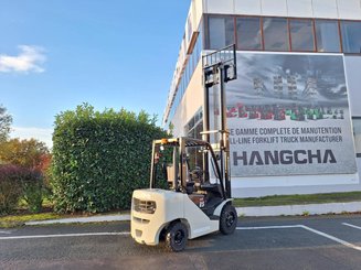 Empilhador de contrapeso 4 rodas Hangcha XF25D - 11
