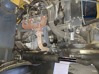 Empilhador retráctil de 4 direcções Combilift C8000-15