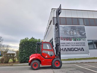 Carreta elevadora todo terreno Hangcha TT30-4