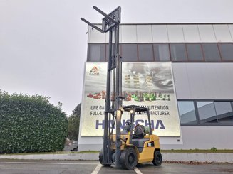 Empilhador de contrapeso 4 rodas Caterpillar GP30NT - 6