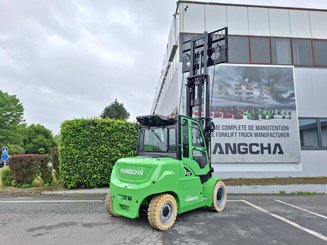 Empilhador de contrapeso 4 rodas Hangcha XC80i-600 (CPD80-XCY2-SI)