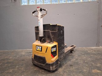 Porta-paletes eléctrico com condutor a pé Caterpillar NPP20N2