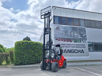 Carreta elevadora todo terreno Hangcha TT25-4