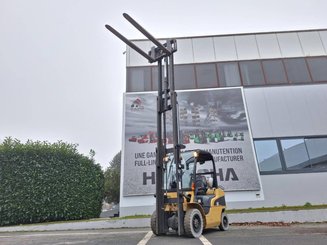 Empilhador de contrapeso 4 rodas Caterpillar GP25N - 6
