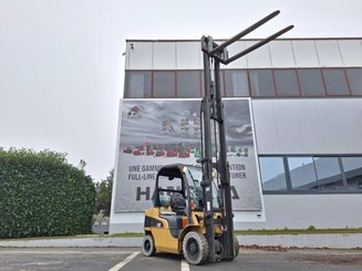 Empilhador de contrapeso 4 rodas Caterpillar GP25N - 7