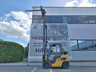 Empilhador de contrapeso 4 rodas Caterpillar GP25NTD