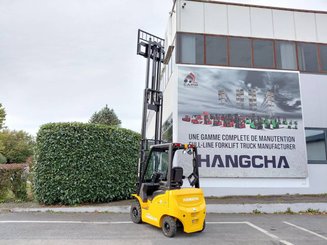 Empilhador de contrapeso 4 rodas Hangcha XE18i