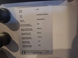 Empilhadores Retrácteis Multidirecionais UniCarriers 250DTFVRE635UFW