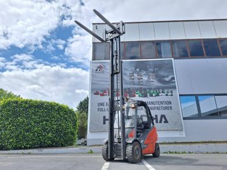 Empilhador de contrapeso 4 rodas Fenwick H30 T - 02 - 6