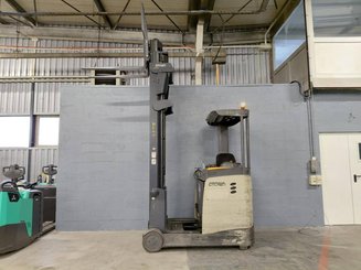 Empilhador retráctil Crown ESR 5260