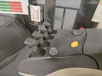 Empilhador retráctil Crown ESR 5260