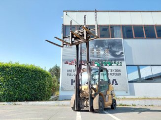 Empilhador de contrapeso 4 rodas Caterpillar DP40N - 6
