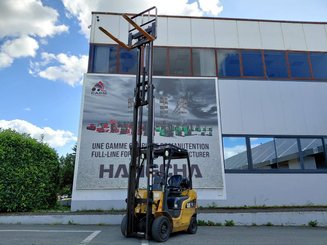Empilhador de contrapeso 4 rodas Caterpillar GP18N