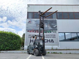 Empilhador de contrapeso 4 rodas TCM FD30T3