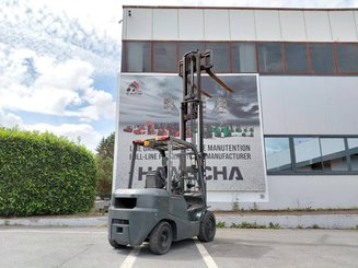 Empilhador de contrapeso 4 rodas TCM FD30T3