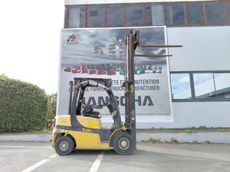 Empilhador de contrapeso 4 rodas Yale GDP25VX