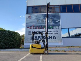 Empilhador de contrapeso 3 rodas Yale ERP18VTL