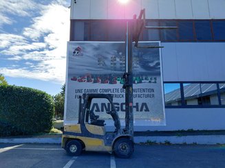 Empilhador de contrapeso 4 rodas Yale GDP35VX
