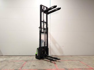 Stacker com condutor a pé Hangcha CDD12-AMC2-Li