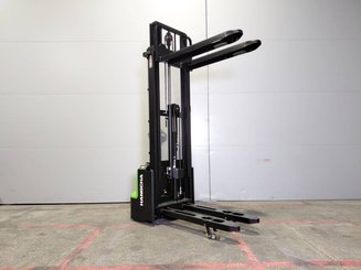 Stacker com condutor a pé Hangcha CDD12-AMC2-Li