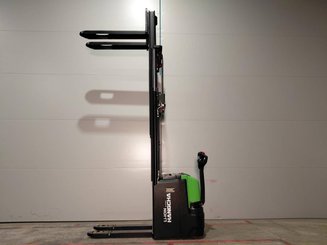 Stacker com condutor a pé Hangcha CDD16-XT1-SIL