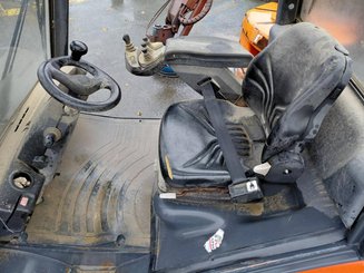 Empilhador de contrapeso 4 rodas Fenwick H30D - 7