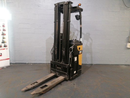 Stacker com condutor transportado Caterpillar NSR16N - 1