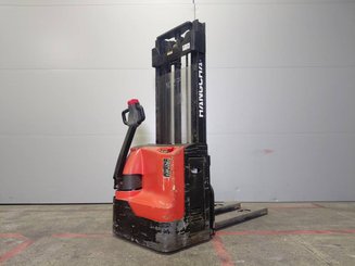 Stacker com condutor a pé Hangcha CDD12-E