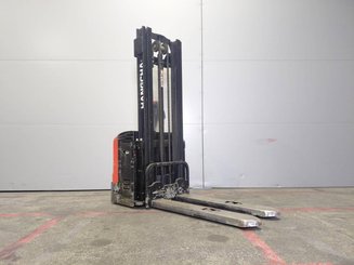 Stacker com condutor a pé Hangcha CDD12-E