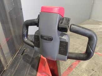Stacker com condutor a pé Hangcha CDD12-E