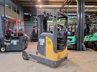 Empilhador retráctil OM XRS20AC 