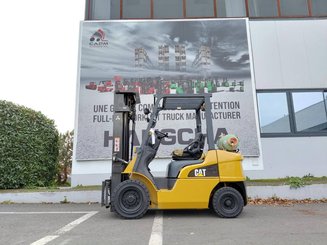 Empilhador de contrapeso 4 rodas Caterpillar GP25N
