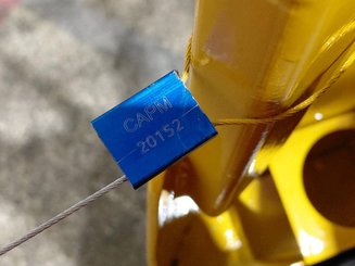 Empilhadores Retrácteis Multidirecionais Caterpillar NRM20K