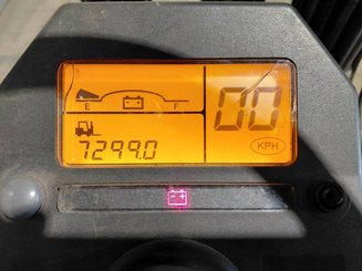 Empilhador de contrapeso 3 rodas Caterpillar EP18NT - 9