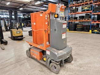 Plataforma com mastro vertical JLG TOUCAN DUO